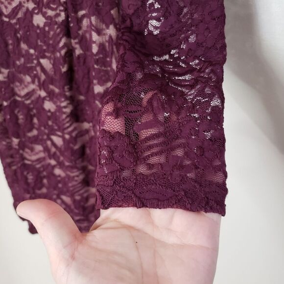 Soieblu Small NWT Wine Red Lace Sheer Long Sleeve Bodycon Dress Scalloped Hem - Picture 4 of 16